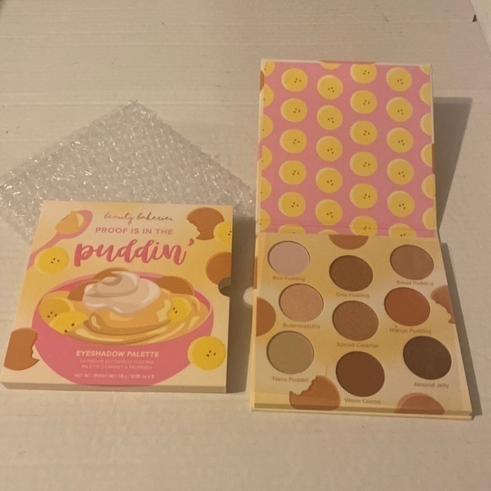 Beauty Bakerie eyeshadow palette